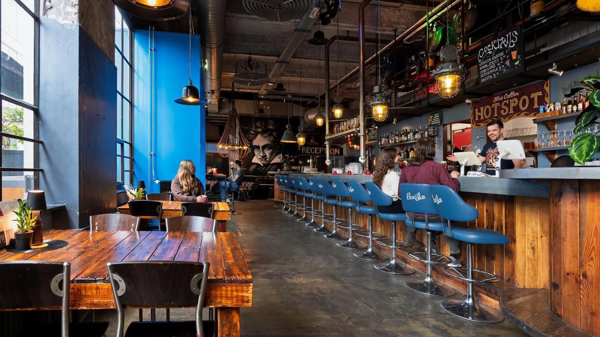 Stayokay Hostel Eindhoven - Blue Collar Netherlands